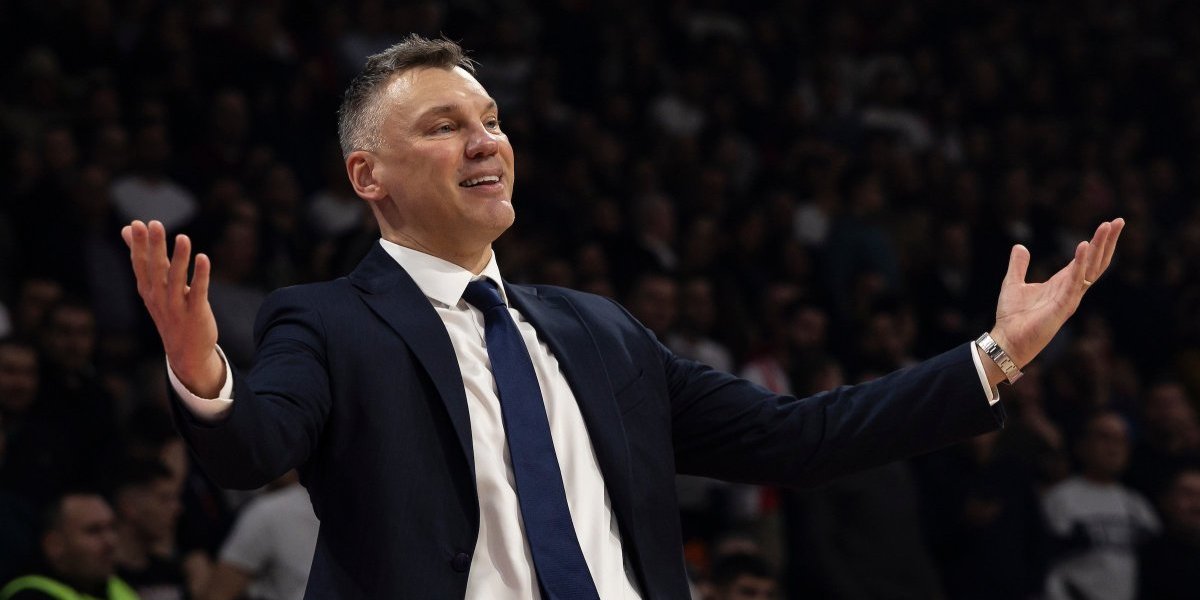 Šou Šarasa i Spanulisa za konferenciji: Pominjali Obradovića i poželeli jedan drugom sreću