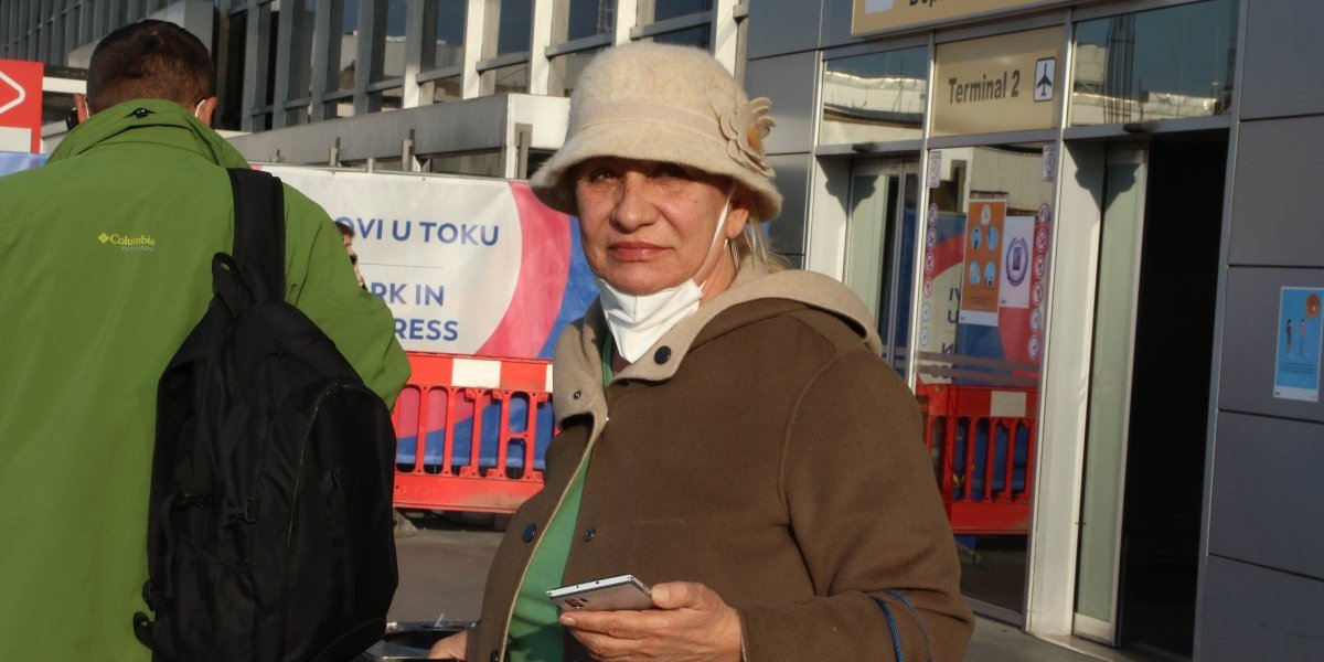 Vesna Zmijanac više ne izgleda ovako: Pevačica ispeglala bore, podigla obrve i nabudžila jagodice (FOTO)