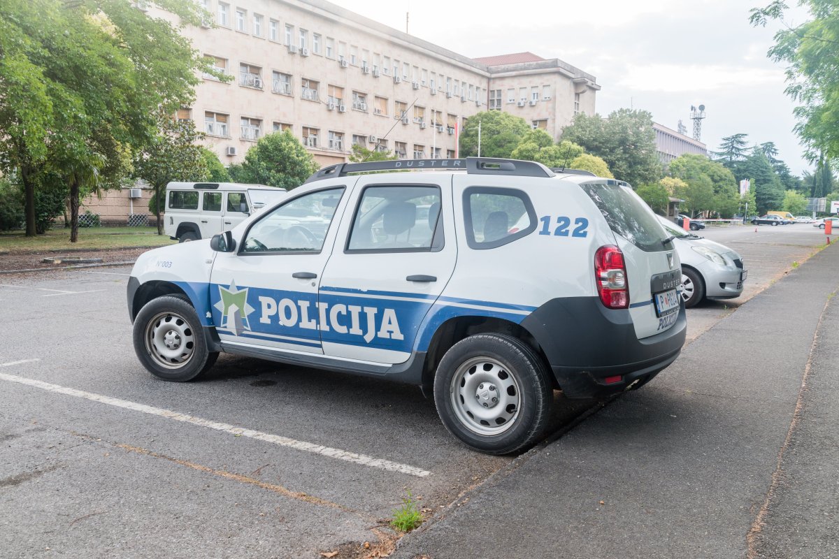 Pao Beranac! Policija upala u kuću i ostala zatečena: Nisu ni slutili šta je krio