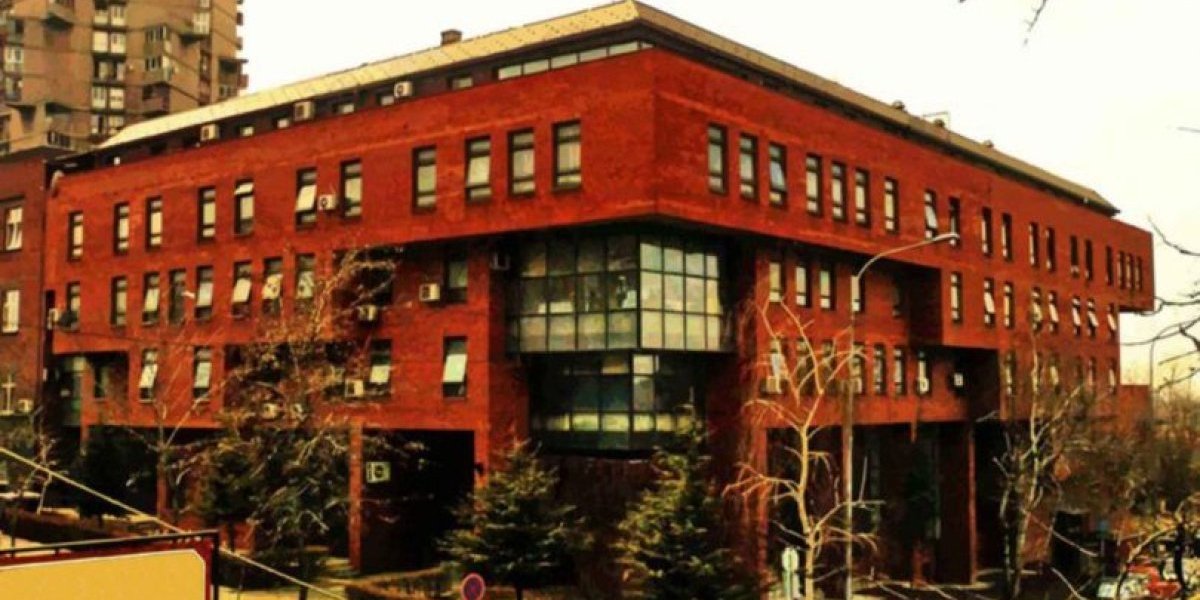 Foteljaši pucaju po šavovima! Saznajemo: Studenti Bogoslovskog fakulteta protiv blokada