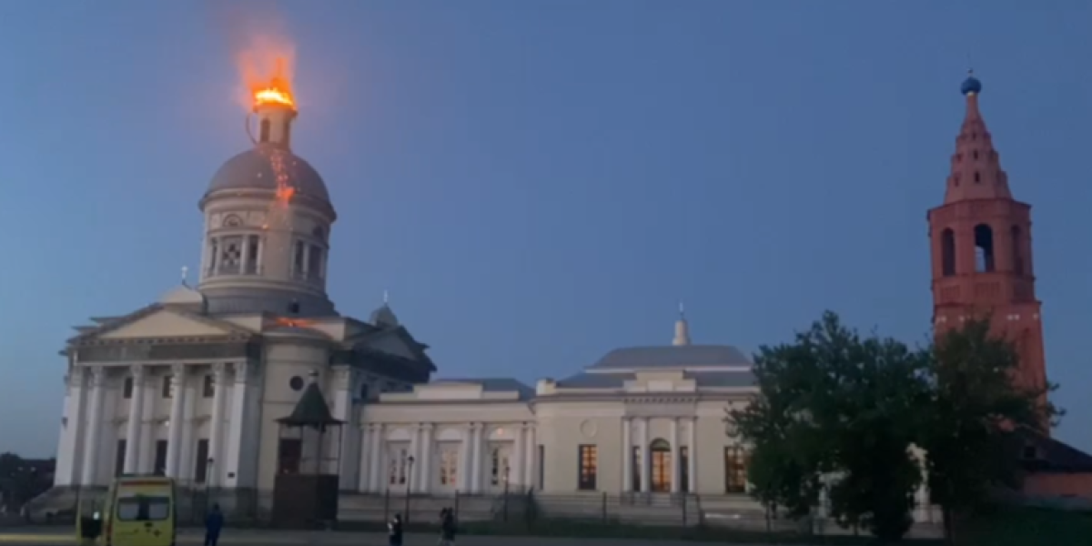 (VIDEO) Šta imaju Ukrajinci protiv Boga: Brutalan napad na crkvu zgrozio sve - zašto je baš ona bila meta?