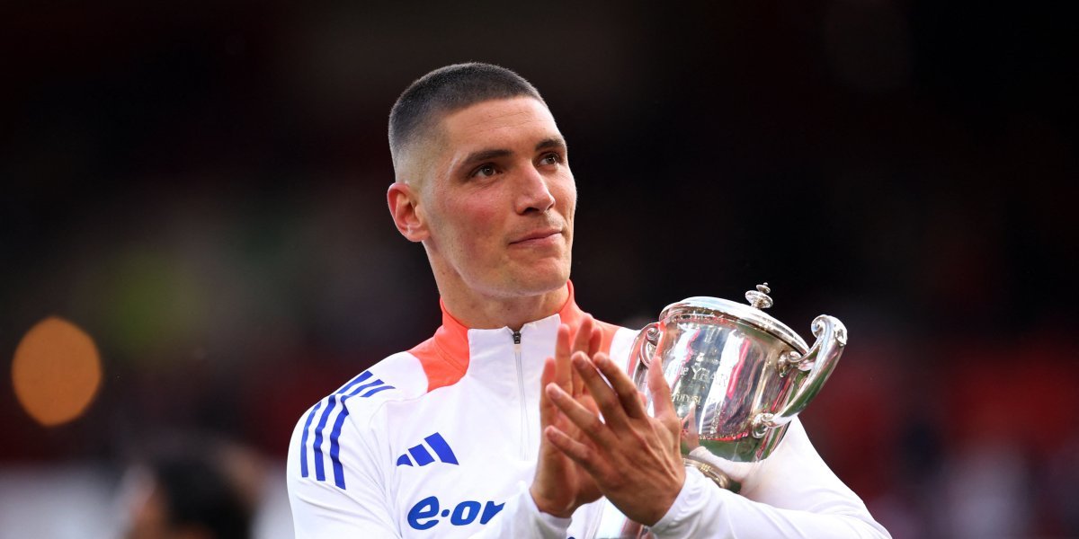 U Notingemu ludi za Srbinom: Milenković dobio najveće priznanje u karijeri i ovacije celog stadiona (VIDEO)