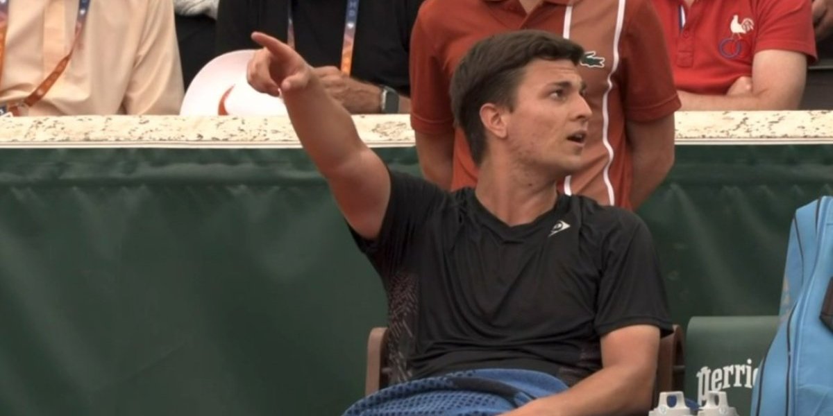 Čist pokušaj krađe: Kecmanović odbio da se rukuje sa sudijom nakon meča - sa razlogom (FOTO)