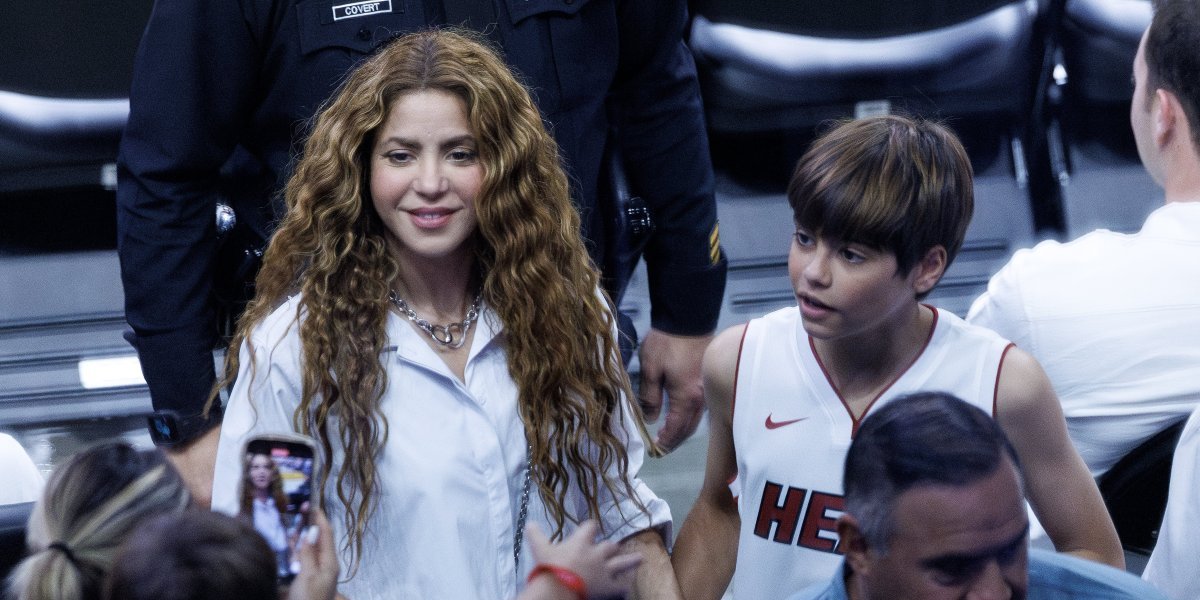 Šakirini sinovi krenuli majčinim stopama - Dečaci koji nose srpska imena, već postali viralni zbog svog muzičkog nastupa