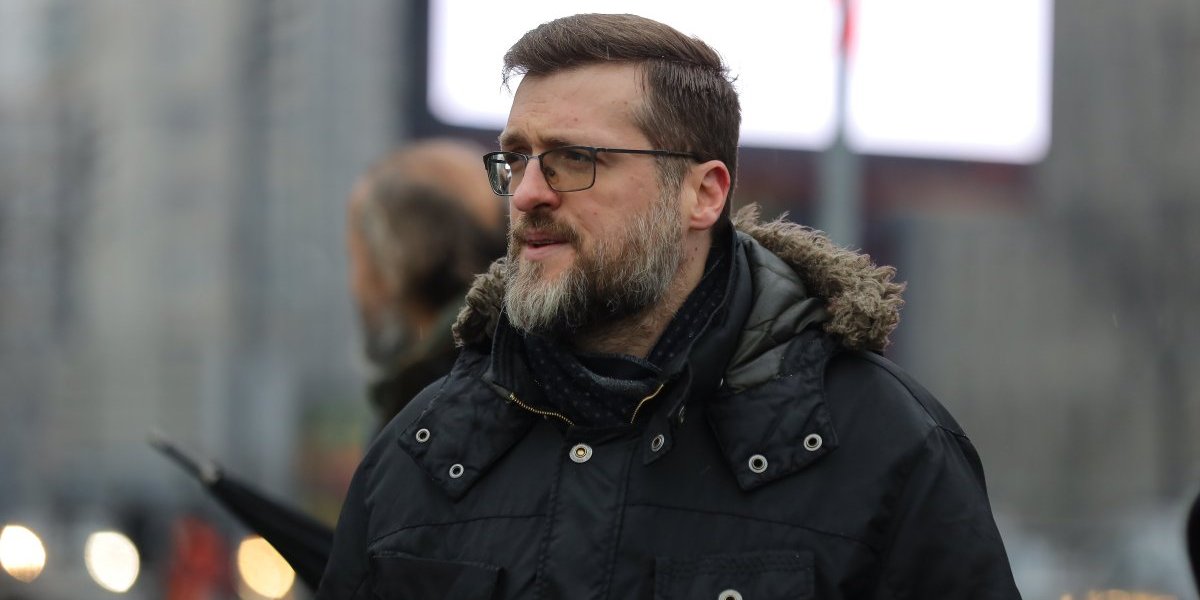 Mentori blokadera se takmiče po brutalnosti! Nogo ponovio: Obesićemo na Terazijama Anu Brnabić i Aleksandra Vučića!