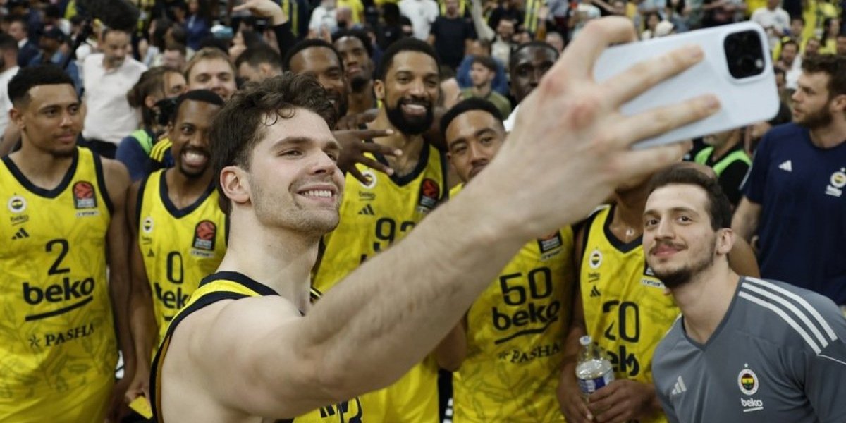 Fenerbahče napuštaju Biberović i Hejs-Dejvis zbog NBA... Turci osvojili titulu, a sad ostaju bez pola tima