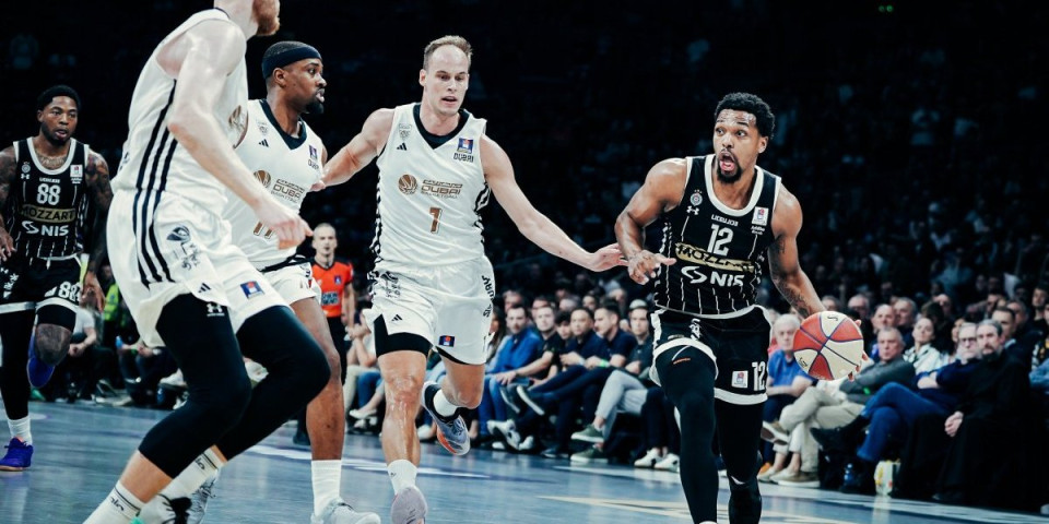 Partizan uništio Dubai u Areni: Crno-beli surovo demolirali Arape i zakoračili ka finalu