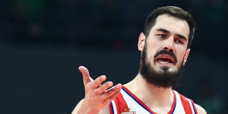 Huligani Budućnosti gađali Kalinića, a on im vraćao predmete... Šta sve nećemo videti u "Morači" (VIDEO)