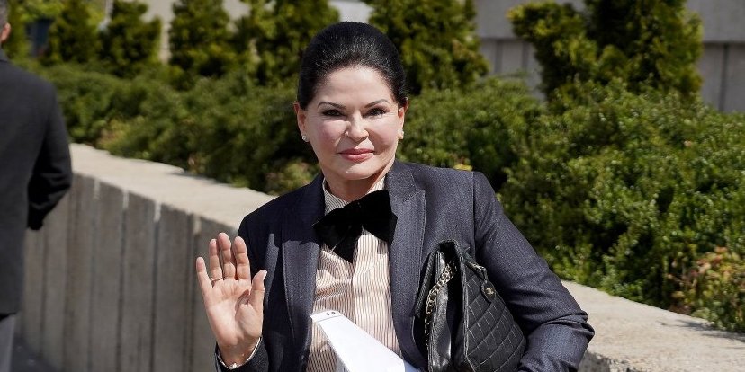 U ovoj kući živi bivša ljubavnica Miroslava Ilića: Mirjana Antonović uredila svaki kutak vile na obali okeana (FOTO)