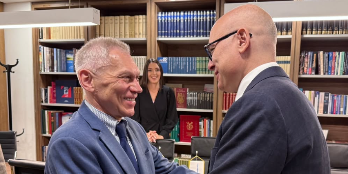 Vučević razgovarao sa Harčenkom: Posetom Moskvi za Dan pobede Vučić pokazao izuzetnu hrabrost