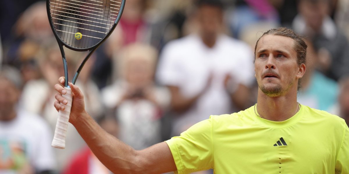 Svetski broj 3 siguran u Parizu, favoriti slavili i u ženskoj konkurenciji