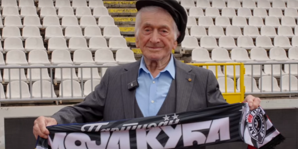 Sa kolena na koleno: Priča Partizanovog vernog navijača - deda Obrada (VIDEO)