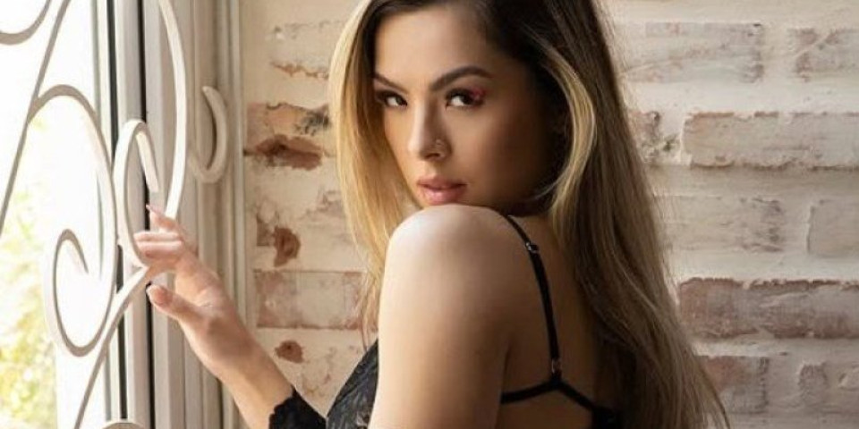 Rekli su mi da loše utičem na decu: Klub je izbacio zbog golih fotki, sad zarađuje 100 puta više na sajtu za odrasle (FOTO GALERIJA)