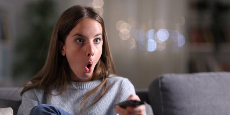 Njih 12 nikada nije imalo seks, nalaze se na pustom ostrvu - Trljaju se međusobno, dok ih oni ljube, da li je ovo najčudniji eksperiment? (VIDEO)