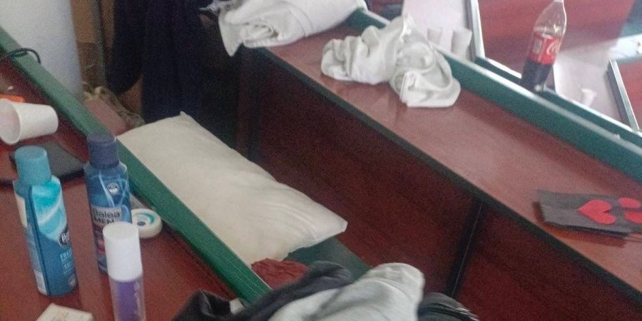 Pacovi, zamke i ljubavno gnezdo: Blokaderi na FON-U napravili pravi svinjac (FOTO)