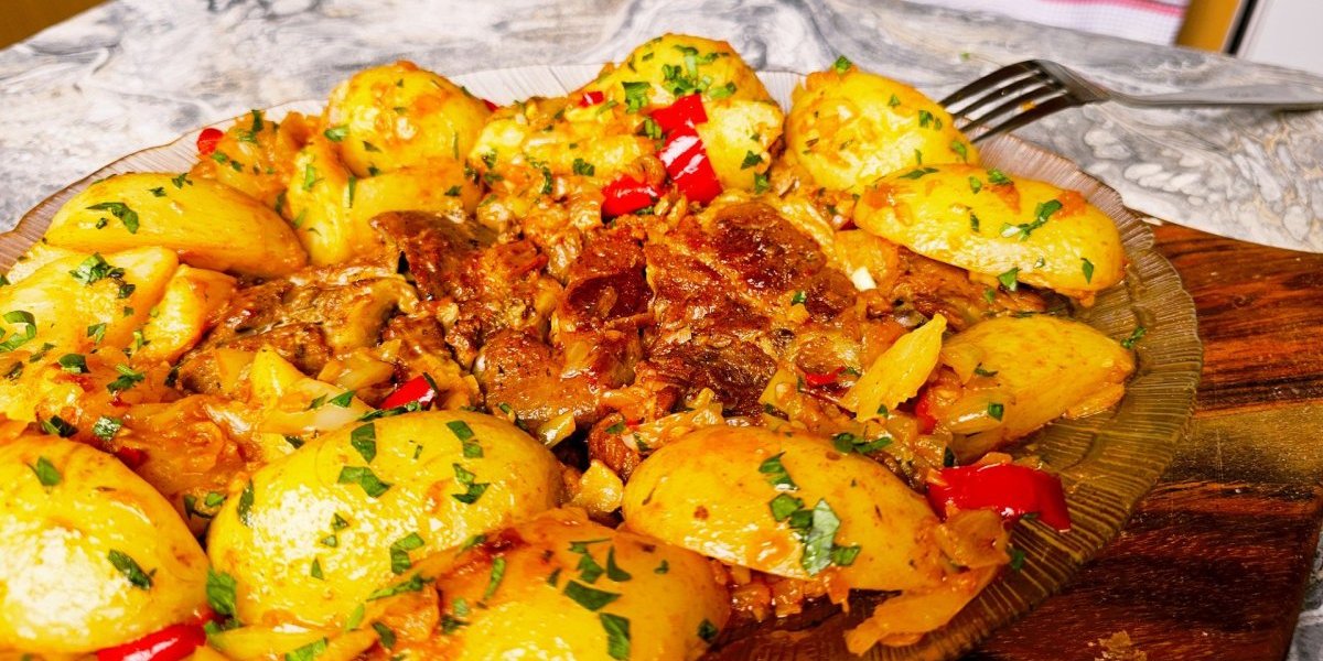 Sočni mladi krompir sa povrćem - Rapsodija ukusa kojoj nećete moći da odolite (VIDEO)