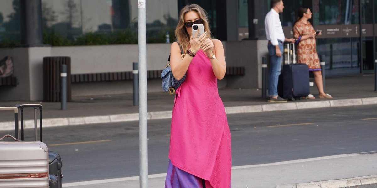 Pevačicu majka zatekla s drugaricom: "Je l' ste vas dve lezbijke?!"