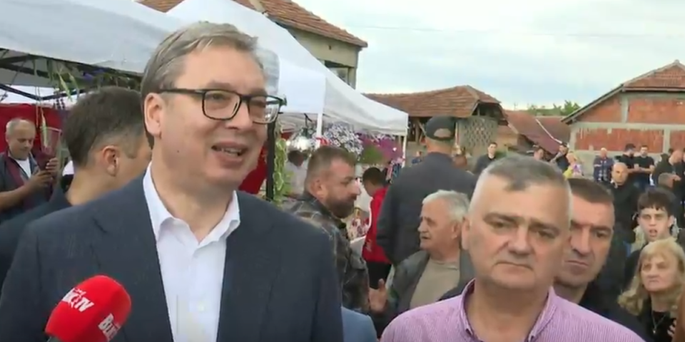 (VIDEO) Vučić o blokaderima: Mnogo bogati, pa bi da se iživljavaju na sirotinji i na onima koji nemaju "rolekse" sa 19 godina