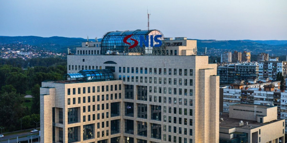 Pukla istina u "Utisku nedelje": Bivša vlast 2008. godine prodala NIS – nisu znali šta rade (VIDEO)