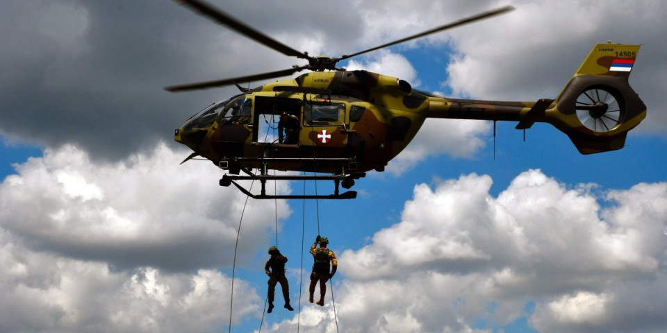Podignuti helikopteri Vojske Srbije: Evo o čemu se radi - oglasili se iz Ministarstva odbrane (FOTO)