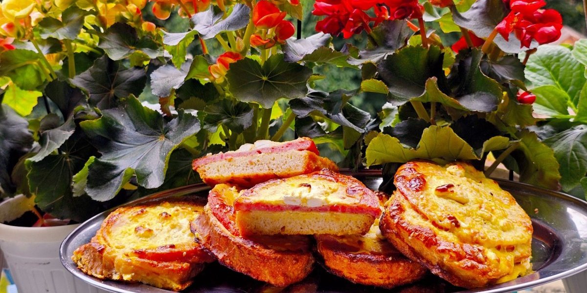 Brzinski doručak sa starim hlebom - Zaboravite na skupo pecivo iz pekare (VIDEO)