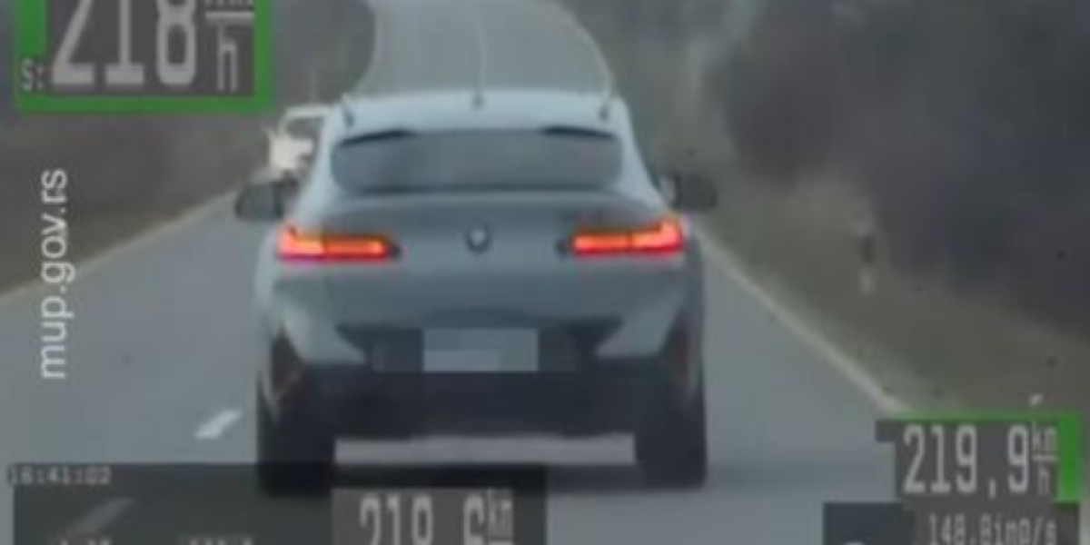 Pijan vozio 200 na sat kroz Surčin: Uhapšen pomahnitali vozač BMW-a
