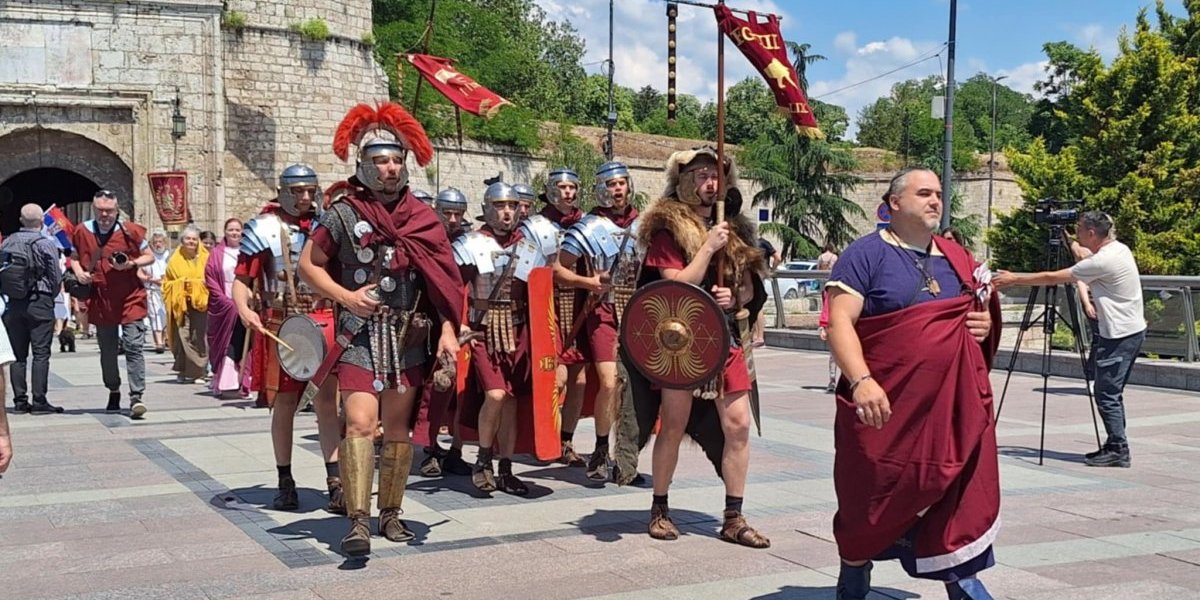 Nišlije u neverici trljaju oči! Legionari, senatori i gladijatori šetaju gradom, otkud se stvoriše stari Rimljani ? (VIDEO/FOTO)