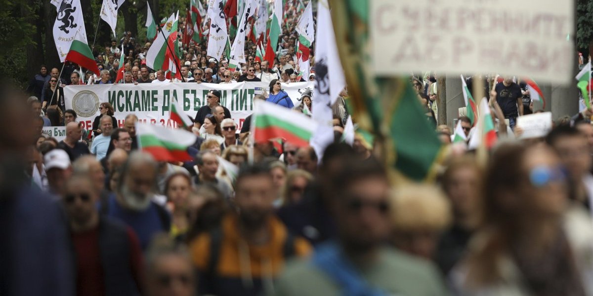 (VIDEO) Pobuna u Bugarskoj zbog evra, hiljade ljudi blokirali ulice Sofije i drugih većih gradova: Brisel dobio brutalan šamar