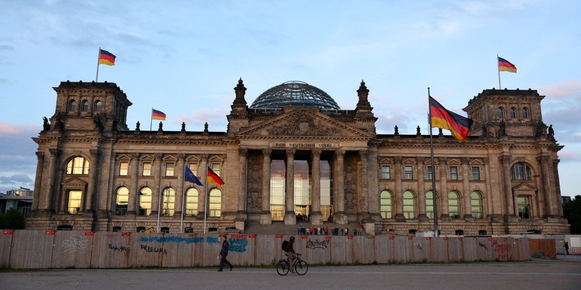 Istorijski preokret u Nemačkoj: Levica prešišala Zelene, Merc i kompanija stoje čvrsto, pokazuju ankete