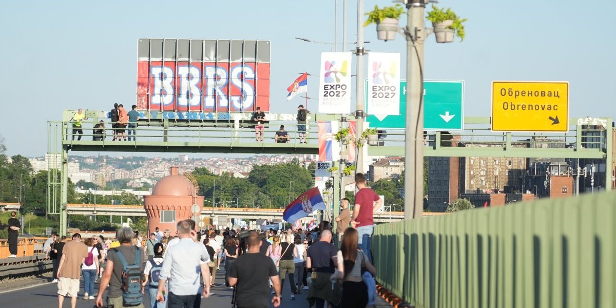 Režija, je l' me čujete? Pukla bruka uživo na N1, usred izveštavanja čuo se glas snimatelja (VIDEO)