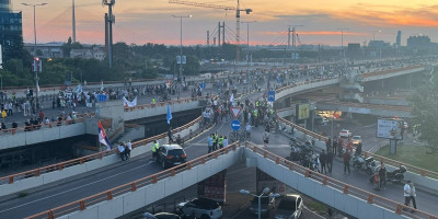 Blokaderi foteljaši ponovo su terorisali i maltretirali građane u glavom gradu Srbije, ali po svemu sudeći pukli su i još jednom pokazali koliko mrze Srbiju i srpski narod.