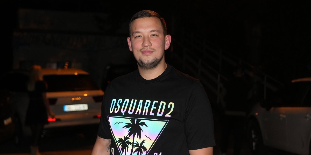 Porodila se žena Uroša Živkovića: Ime bebe nosi značenje "Božija pomoć"