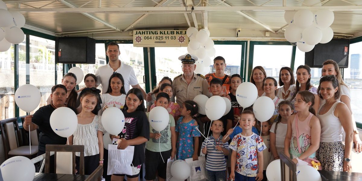 Adriatic banka organozovala plovidbu rekom za decu iz SOS dečijih sela Srbije