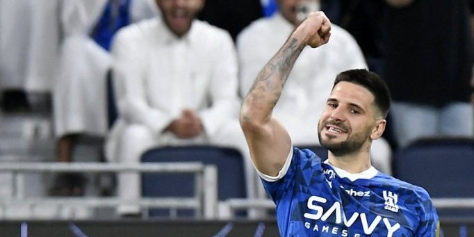 Mitrović opet u Premijer ligi?! Englezi najavili "bombu"