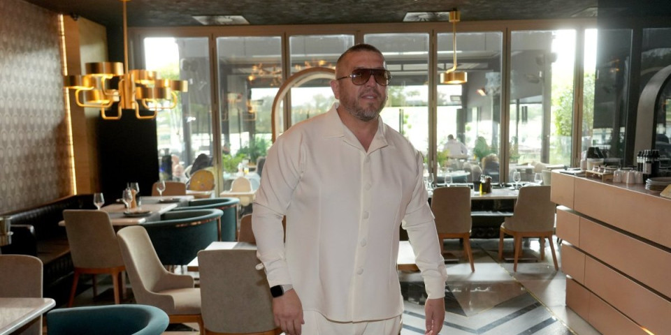 Poznati pevač odbio 30.000 evra, tarifa mu je mnogo veća: ''Za blamažu to je sića''