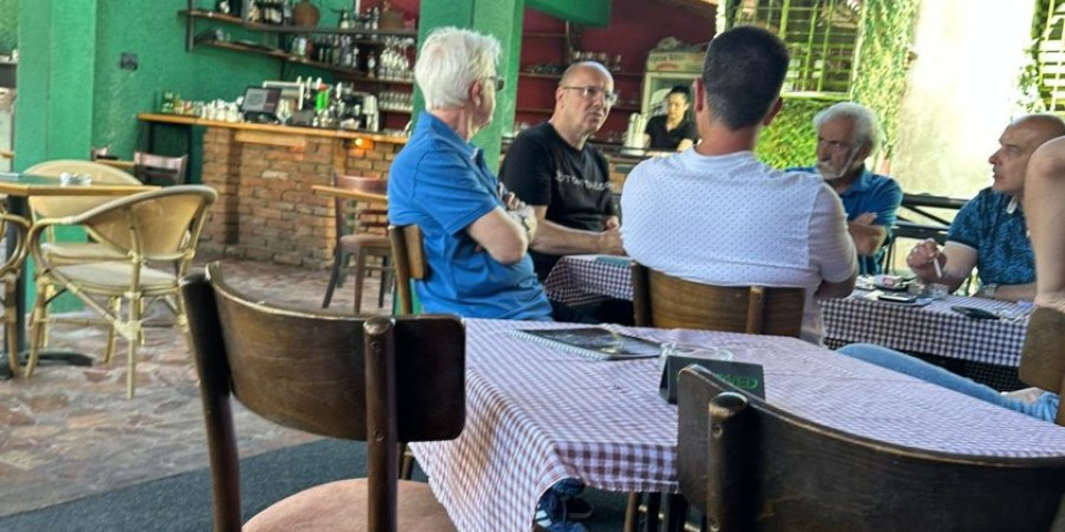 Borislav Novaković i opozicija se infiltrirali u Zaječar: Prave plan za rušenje Srbije i Vučića (FOTO)