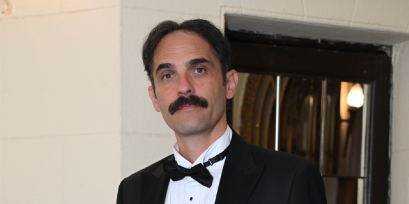 "Najteže stvari me tek čekaju": Raša Bukvić iskreno o ulozi Tesle, saradnji sa Mićanovićem i seriji "Pupin"