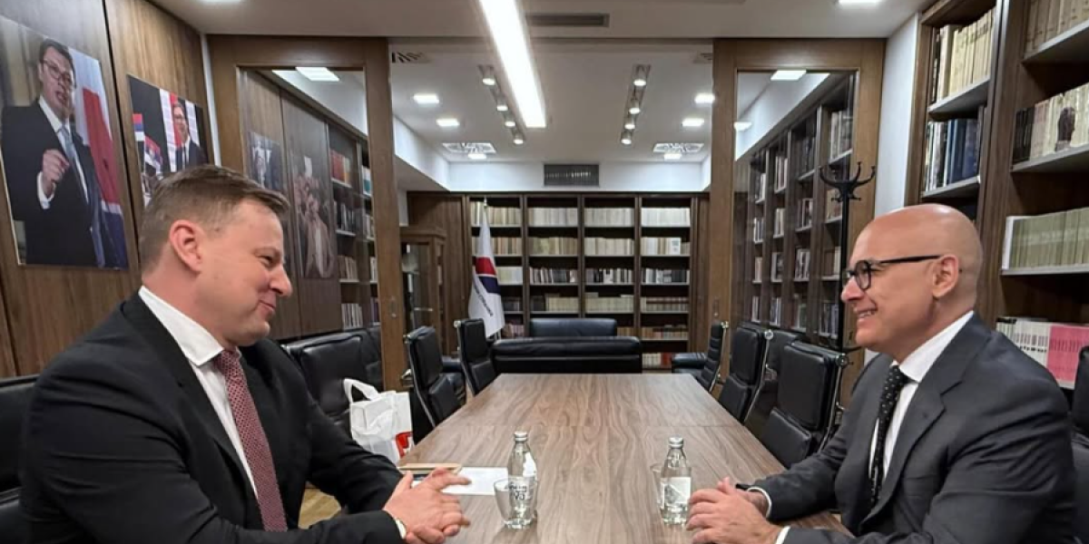 Vučević sa slovačkim ambasadorom: Suverenistička politika Vučića i Fica su na ponos srpskog i slovačkog naroda