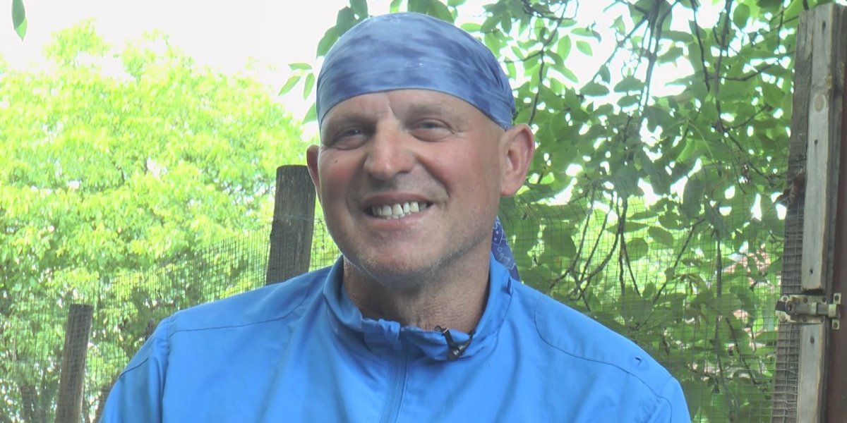 Muškarci mu zavide, a žene ga jure: Srbin ima erekcije i po 28 sati, a o veličini njegovog ponasa bruji celo selo (FOTO)