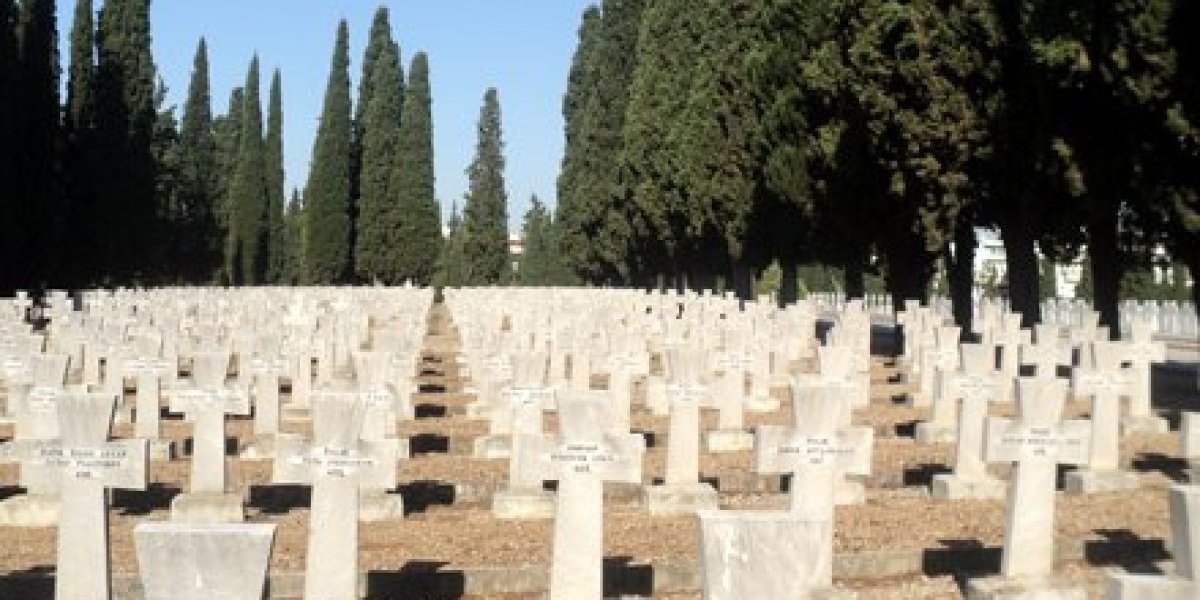 Groblje na Zejtinliku