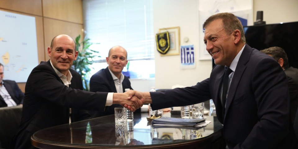 Braća Angelopulos uzvratila Janakopulosu: Vlada neka izabere - svetlost ili tama