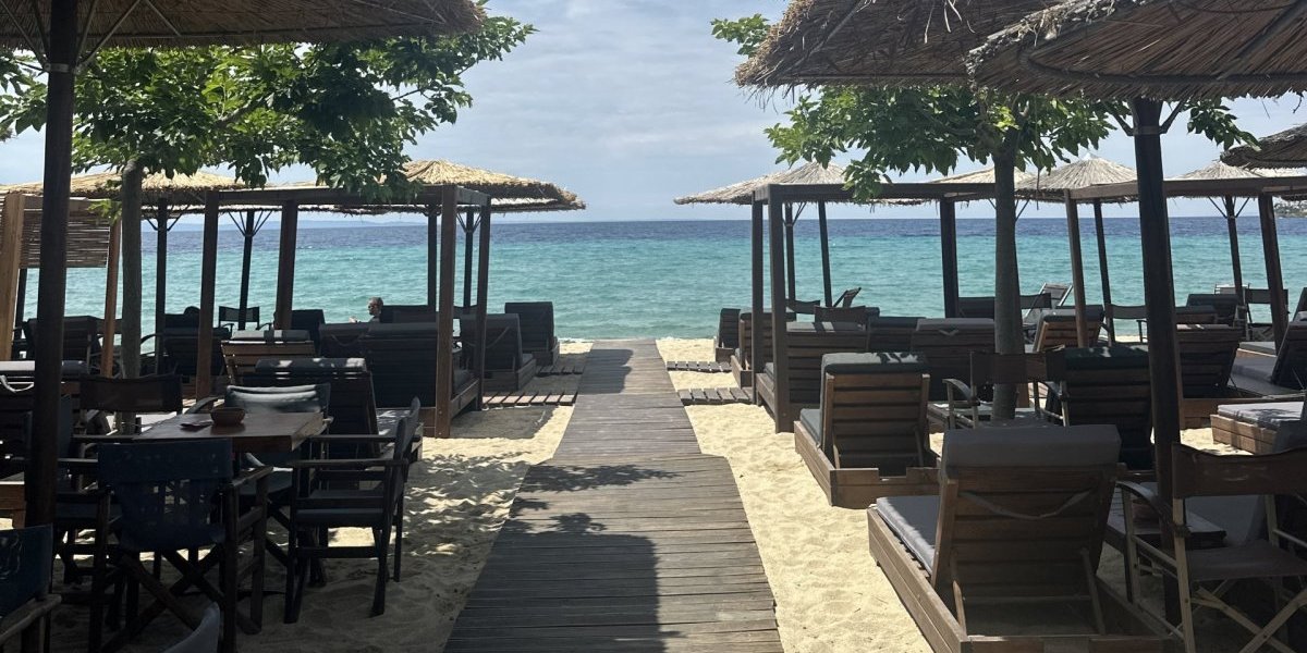 Ležaljke koštaju kao Svetog Petra kajgana, a tek giros: Cene u Grčkoj skočile u nebesa