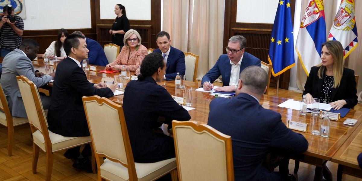 Raste privredna aktivnost u Srbiji: Deficit pod kontrolom (FOTO)