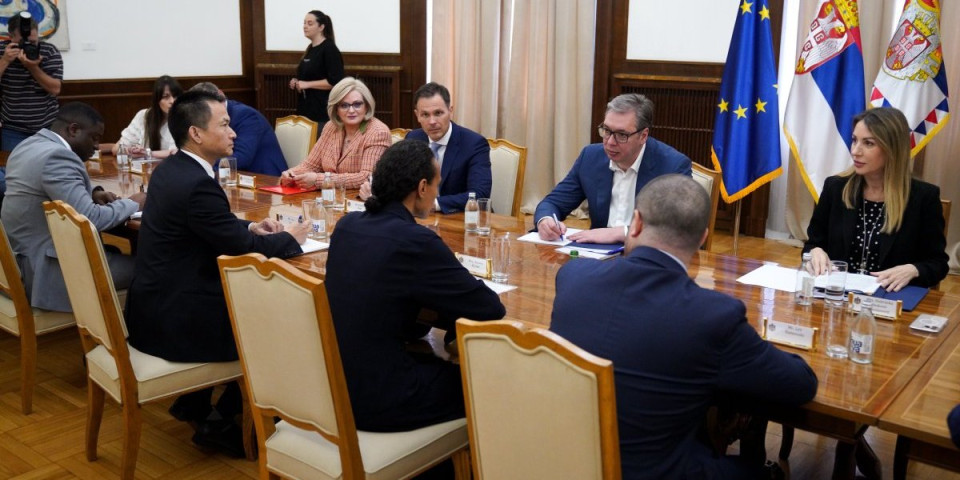 Raste privredna aktivnost u Srbiji: Deficit pod kontrolom (FOTO)
