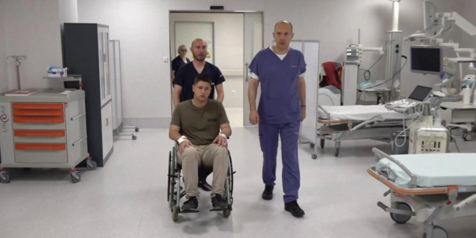 ''Miloš je u šoku, zadobio je jake udarce u glavu'': Lončar o stanju studenta kog su pretukli fašisti blokaderi (VIDEO)