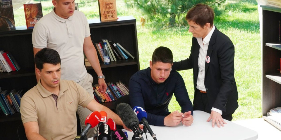 OLOŠ SUDIJSKI! Puštaju na slobodu blokadere-teroriste koji su linčovali studente?!