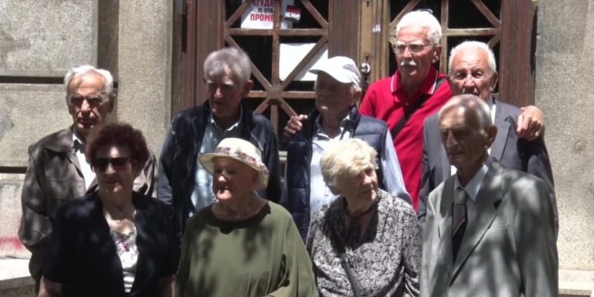 Dirljiv susret posle 70 godina, na starom mestu u Kragujevcu!