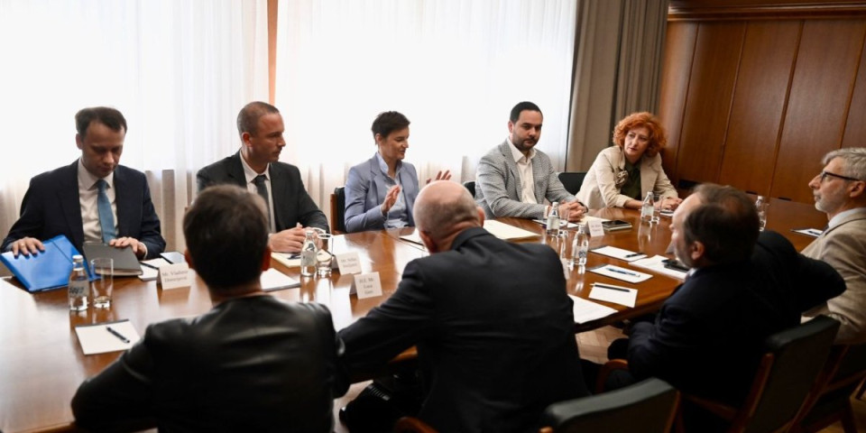 Ana Brnabić sa ambasadorima Kvinte i EU o reformama, medijima i izbornim uslovima