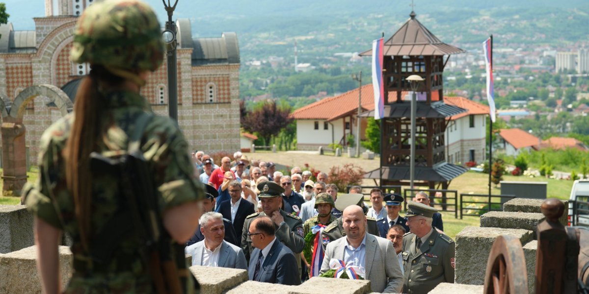 Herojstvo Tanaska Rajića ne sme da se zaboravi! Sabljom i kuburom na Ljubiću branio je časni krst i topove, a odbranio Srbiju!