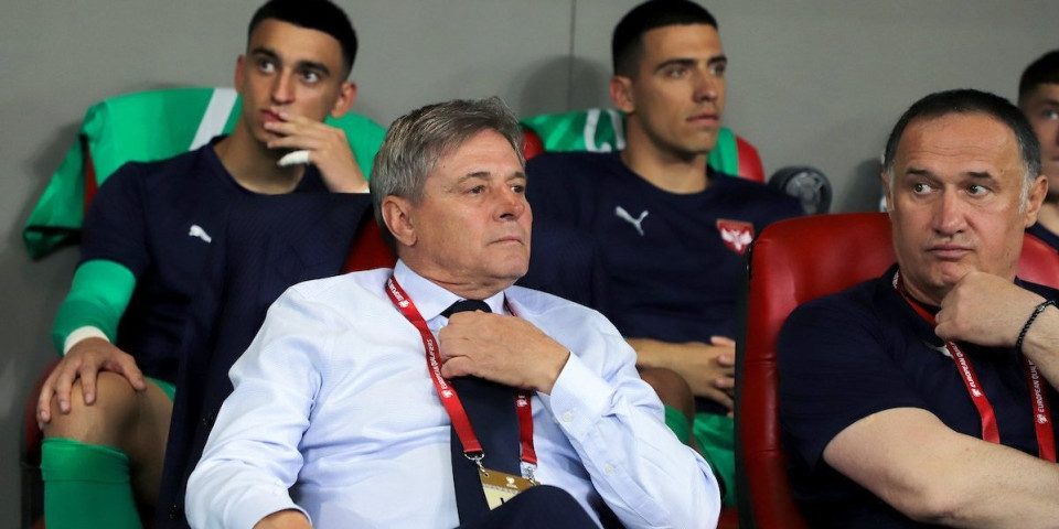 Palo ribanje posle Albanije - Piksi bez dlake na jeziku, ovo ne sme da se dešava